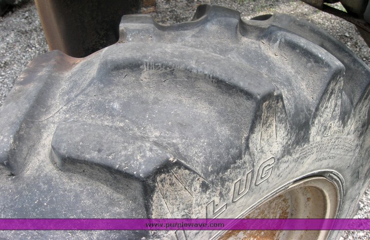 image for item 2465 Hagie 254 hi-boy sprayer