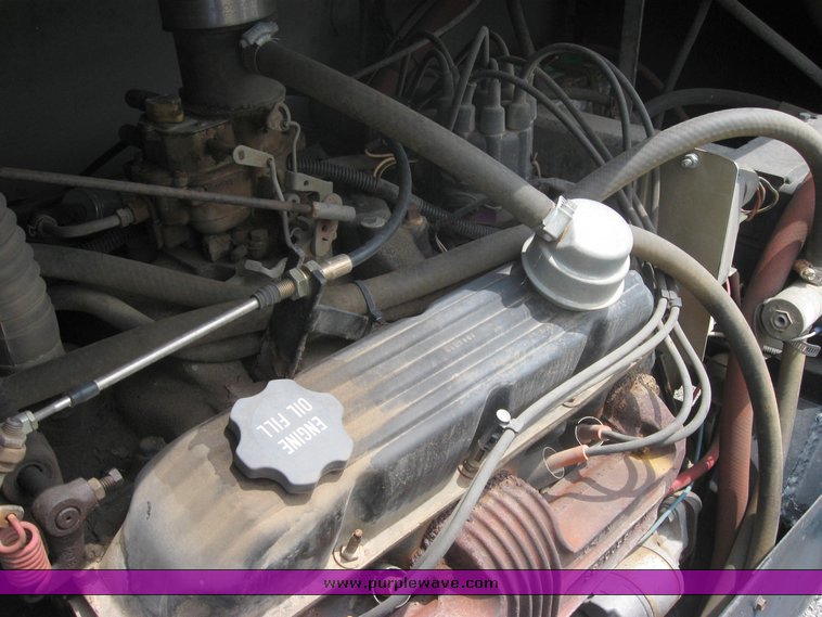 image for item 2465 Hagie 254 hi-boy sprayer