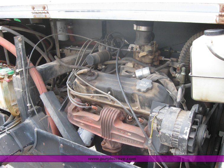 image for item 2465 Hagie 254 hi-boy sprayer