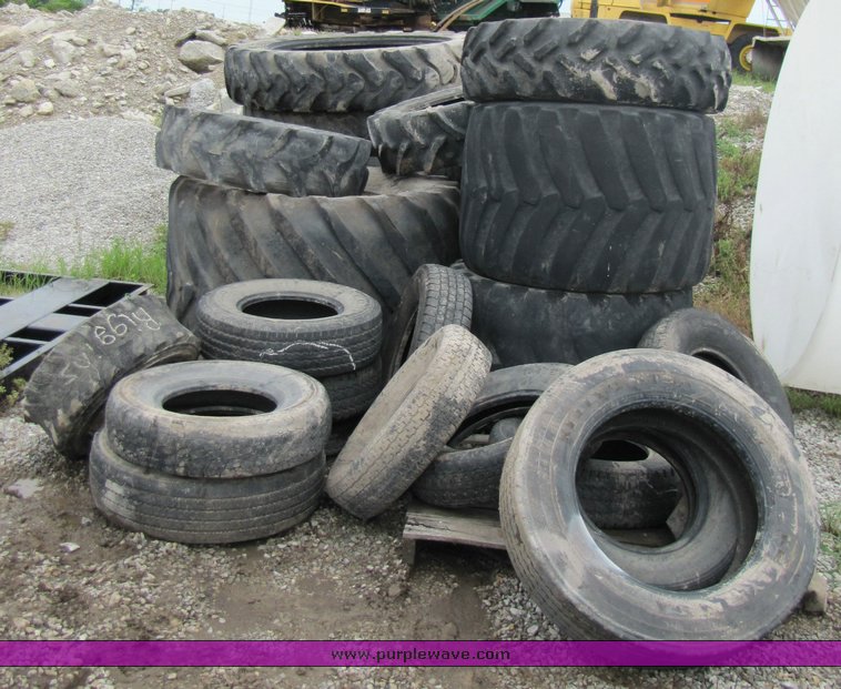 image for item 3336 Assorted tires