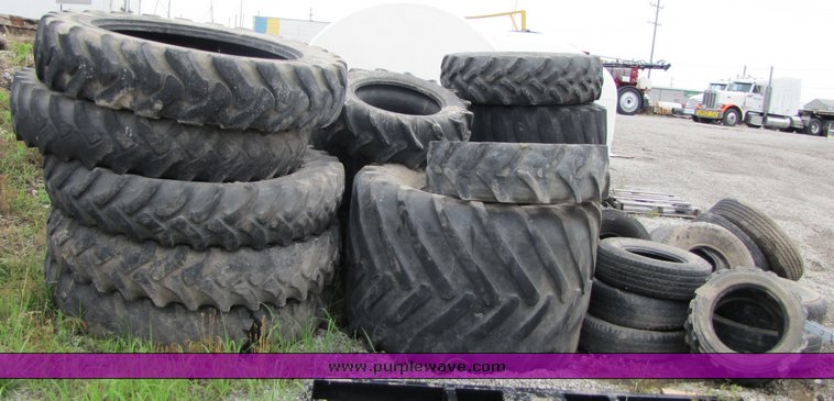 image for item 3336 Assorted tires