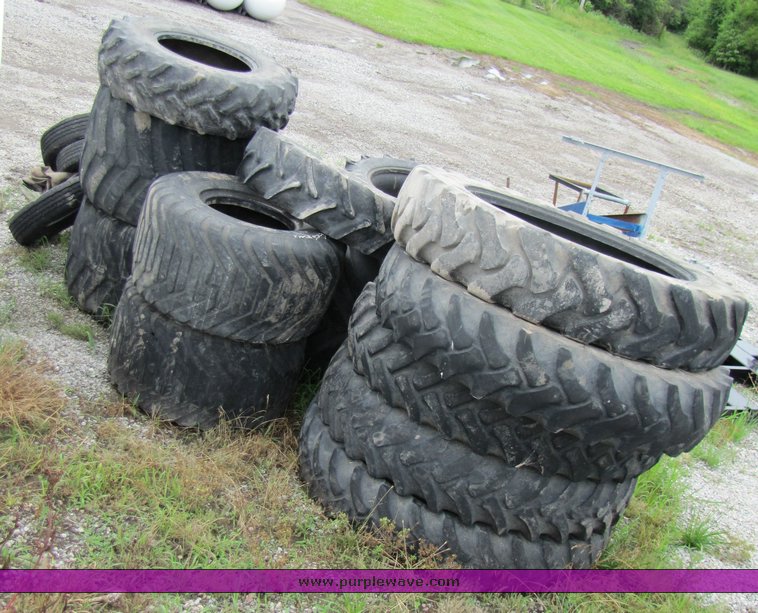 image for item 3336 Assorted tires