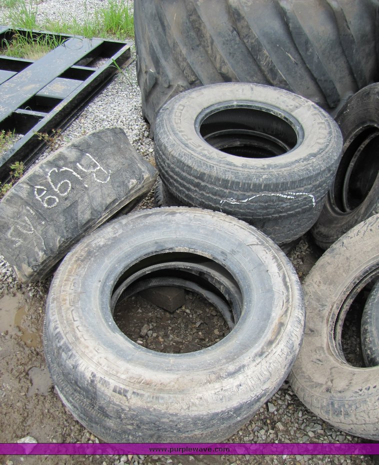 image for item 3336 Assorted tires