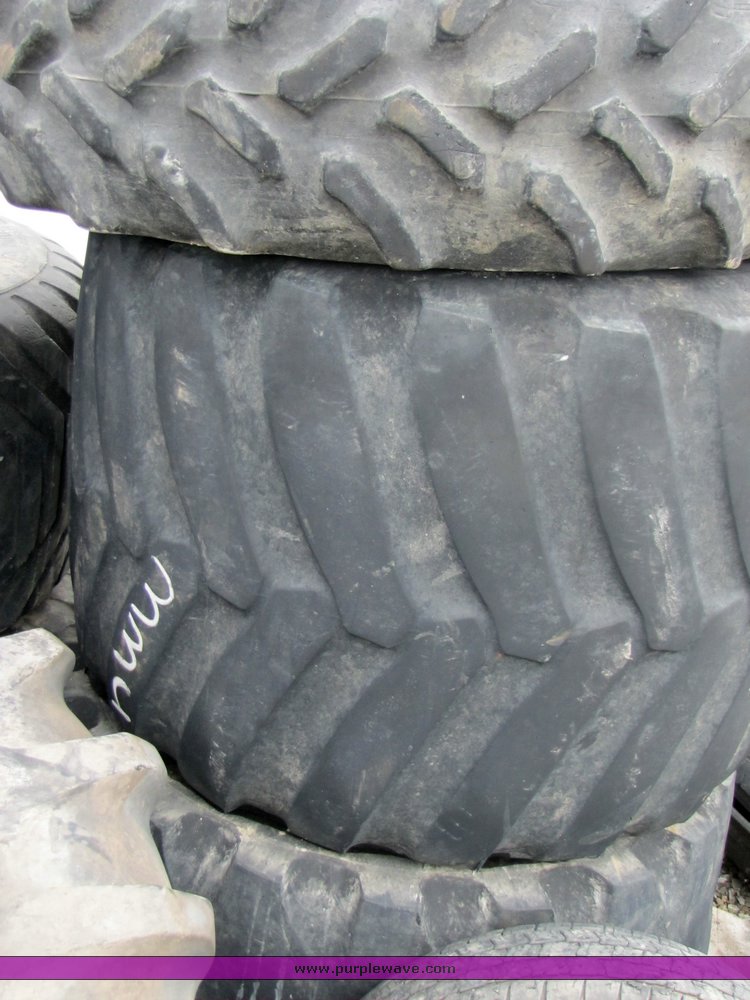 image for item 3336 Assorted tires