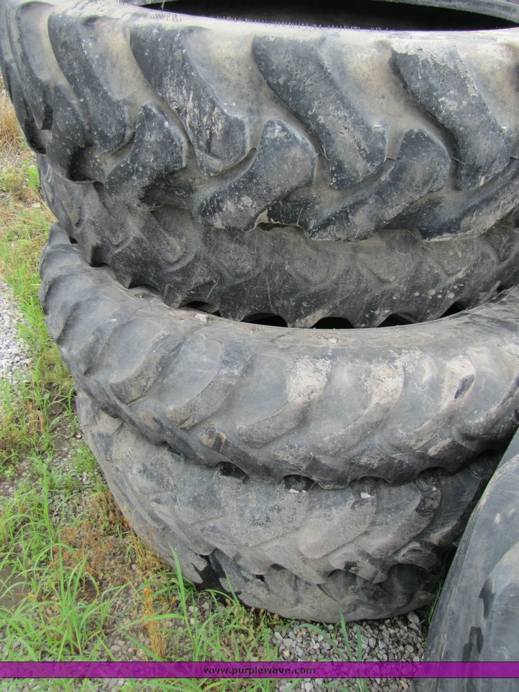 image for item 3336 Assorted tires