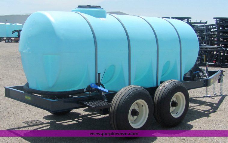 image for item 4624 2010 Shaben Industries 1010 drainable nurse trailer