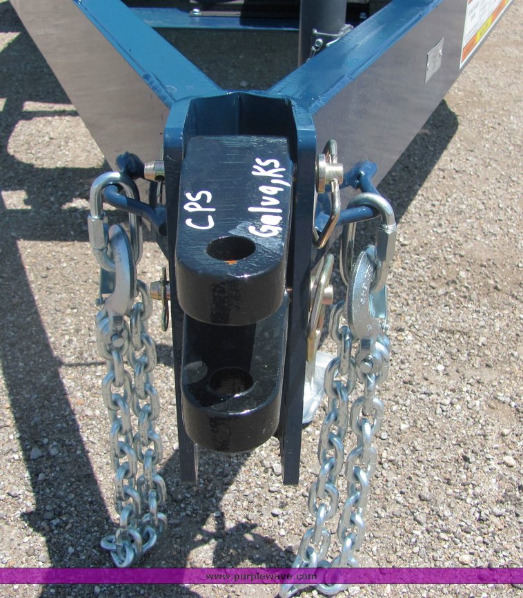 image for item 4624 2010 Shaben Industries 1010 drainable nurse trailer