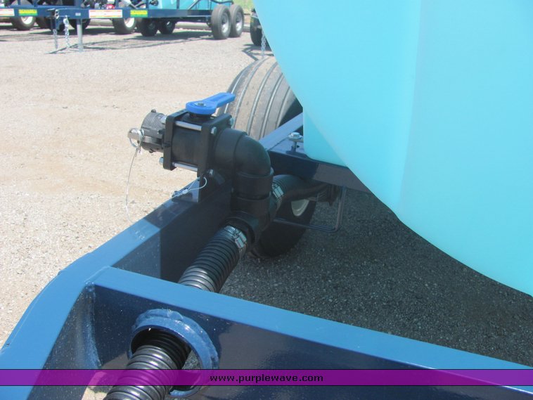 image for item 4624 2010 Shaben Industries 1010 drainable nurse trailer