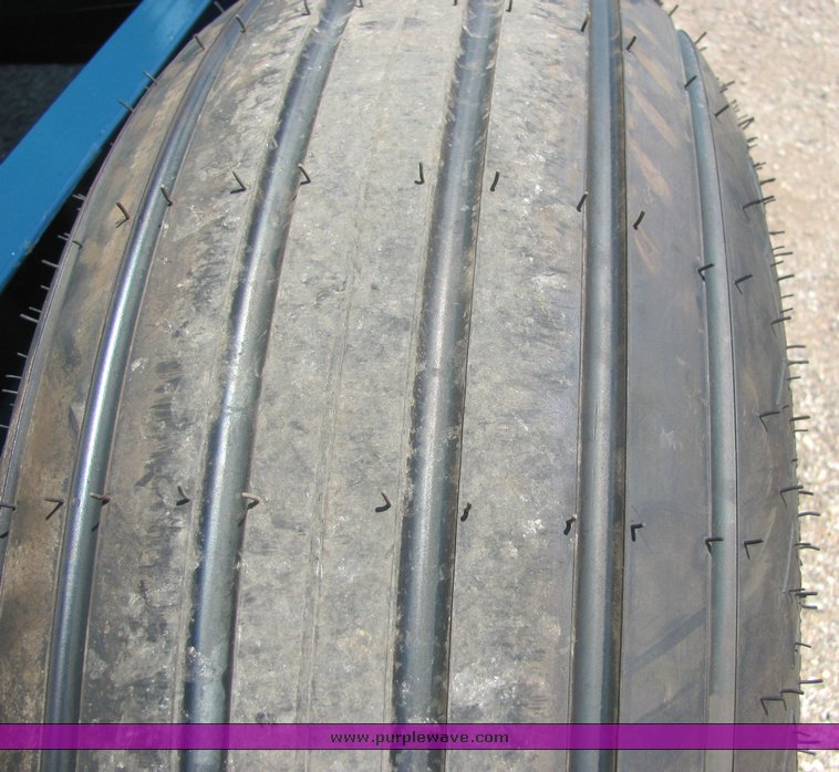 image for item 4624 2010 Shaben Industries 1010 drainable nurse trailer