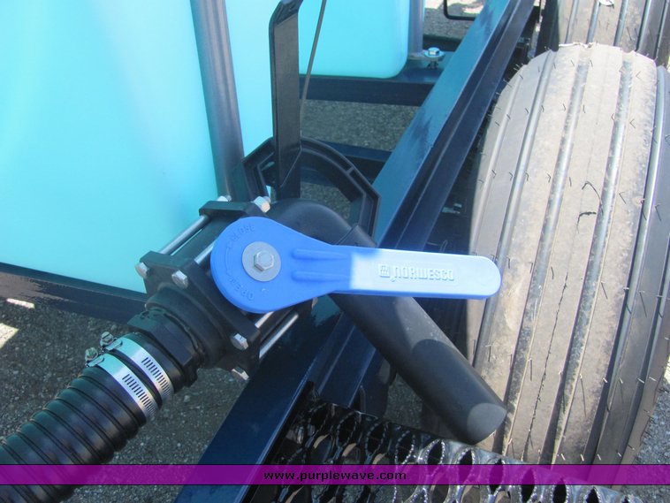 image for item 4624 2010 Shaben Industries 1010 drainable nurse trailer