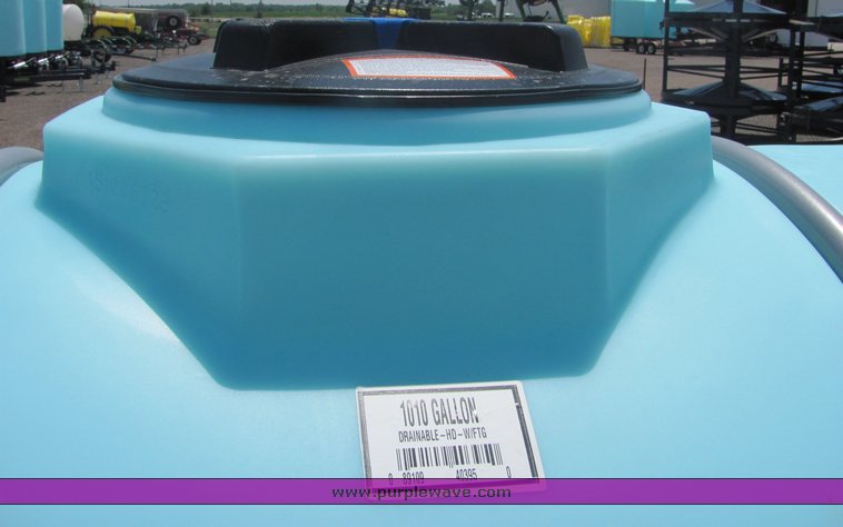 image for item 4624 2010 Shaben Industries 1010 drainable nurse trailer