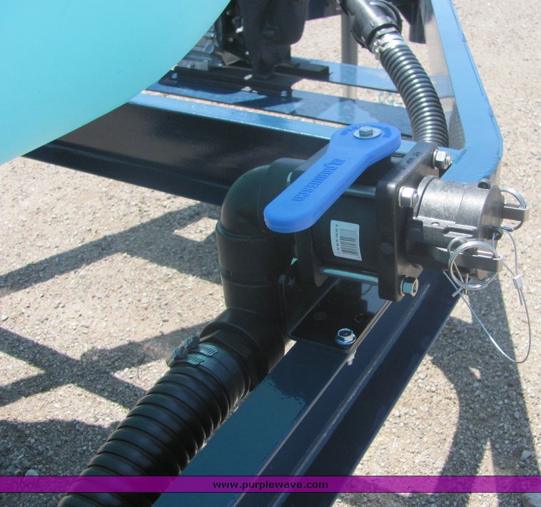 image for item 4624 2010 Shaben Industries 1010 drainable nurse trailer