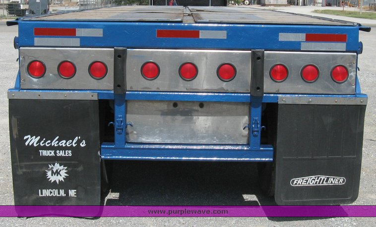 image for item 5015 1999 Western Trailers 45' flat bed hopper trailer