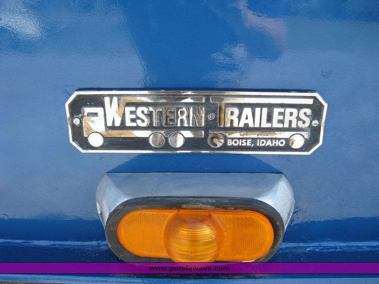 image for item 5015 1999 Western Trailers 45' flat bed hopper trailer