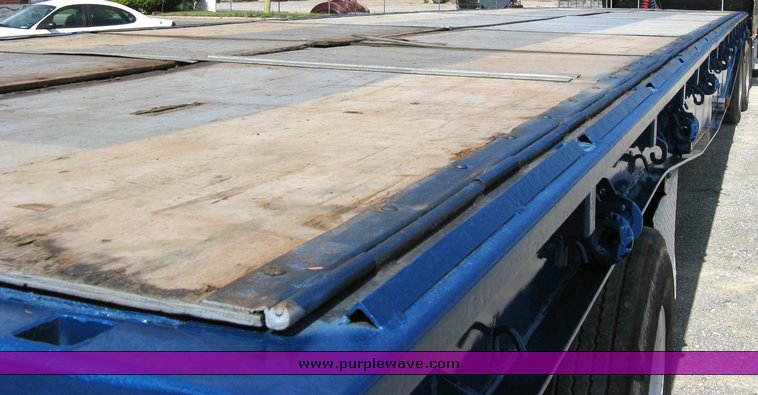 image for item 5015 1999 Western Trailers 45' flat bed hopper trailer