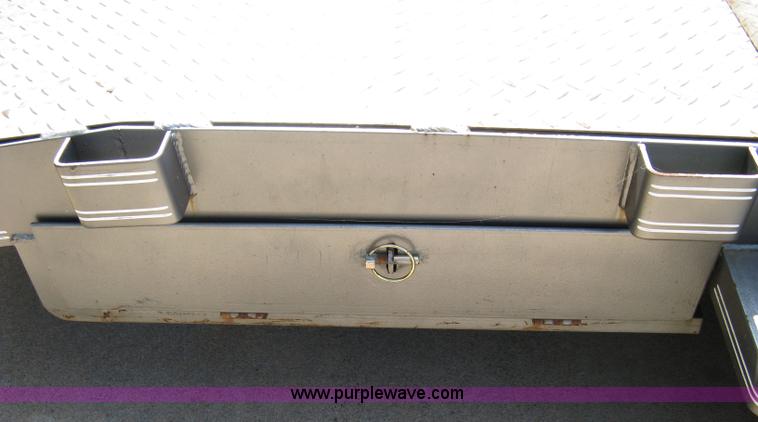 image for item 5028 2006 Buck Dandy 18' tandem axle flat bed trailer