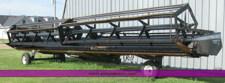 image for item 6804 1999 Mac Don 962 36' draper header