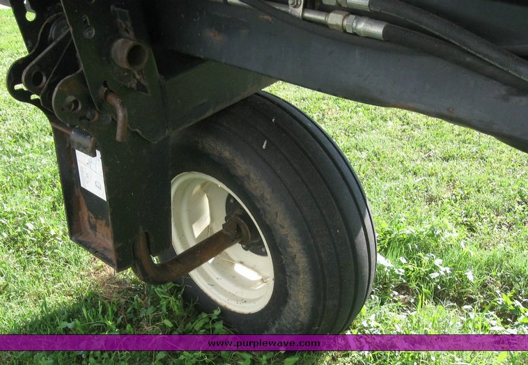 image for item 6804 1999 Mac Don 962 36' draper header