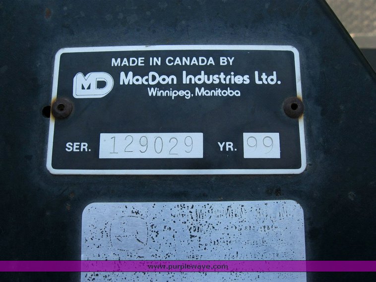 image for item 6804 1999 Mac Don 962 36' draper header