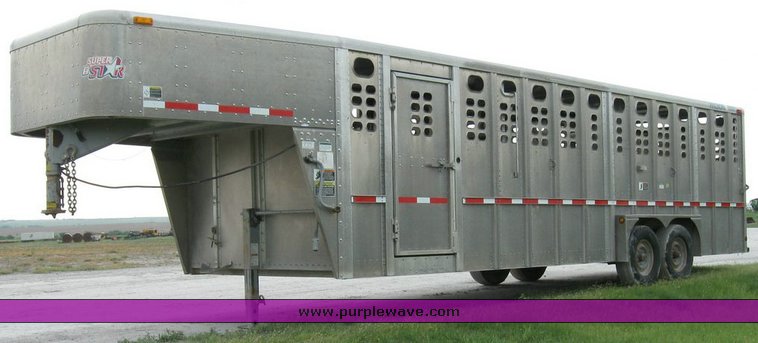 image for item 6844 2004 Wilson PSGN-9026T 26' gooseneck aluminum trailer