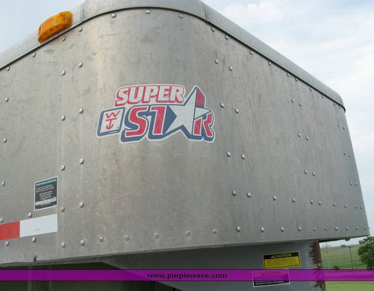 image for item 6844 2004 Wilson PSGN-9026T 26' gooseneck aluminum trailer