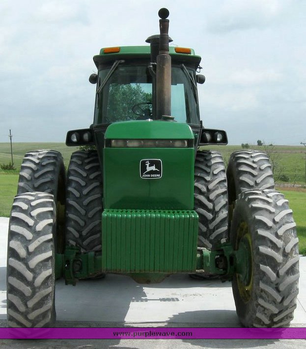 image for item 6845 1988 John Deere 4650 MFWD tractor