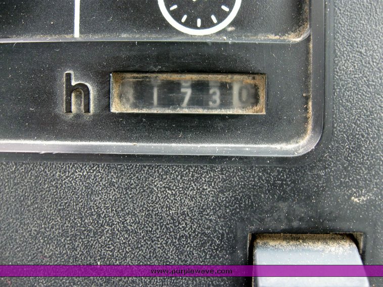 image for item 6845 1988 John Deere 4650 MFWD tractor