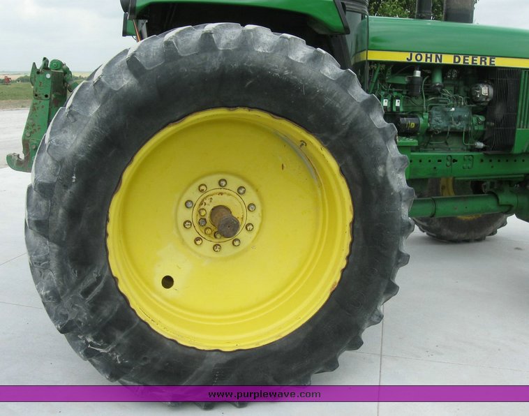 image for item 6845 1988 John Deere 4650 MFWD tractor