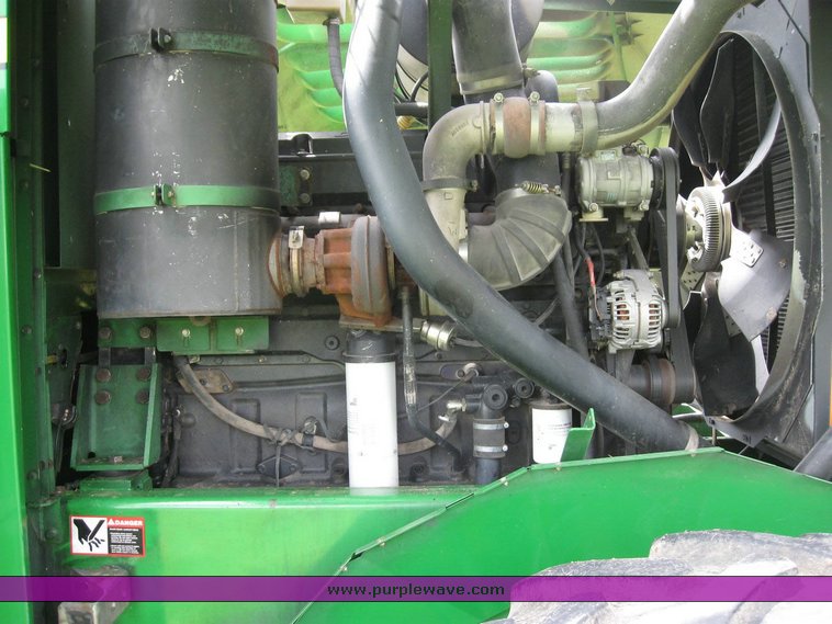 image for item 6846 2005 John Deere 7800 self-propelled forage harvester