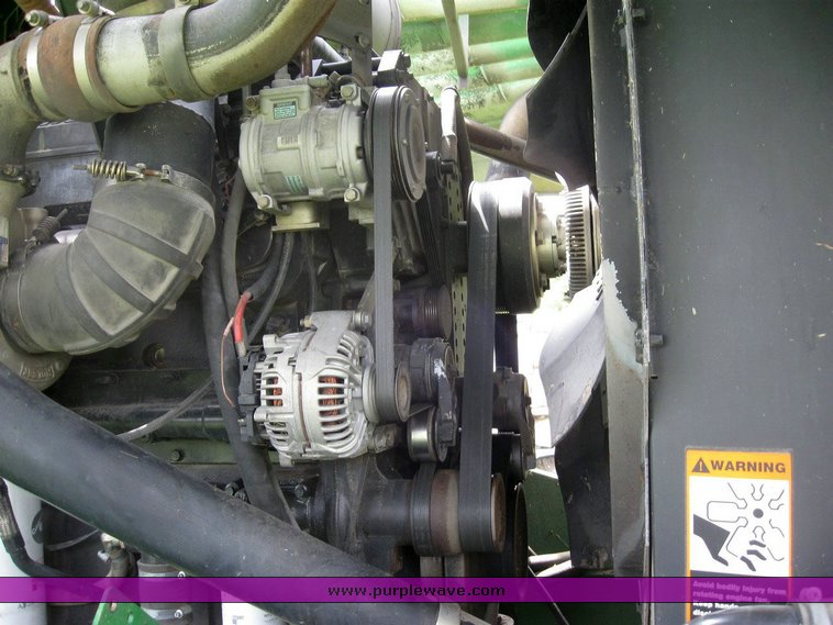 image for item 6846 2005 John Deere 7800 self-propelled forage harvester