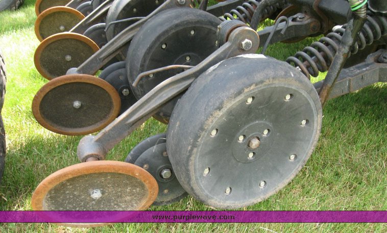 image for item 6847 2008 John Deere 1890 air seeder with 2009 John Deere 1910 commodity cart