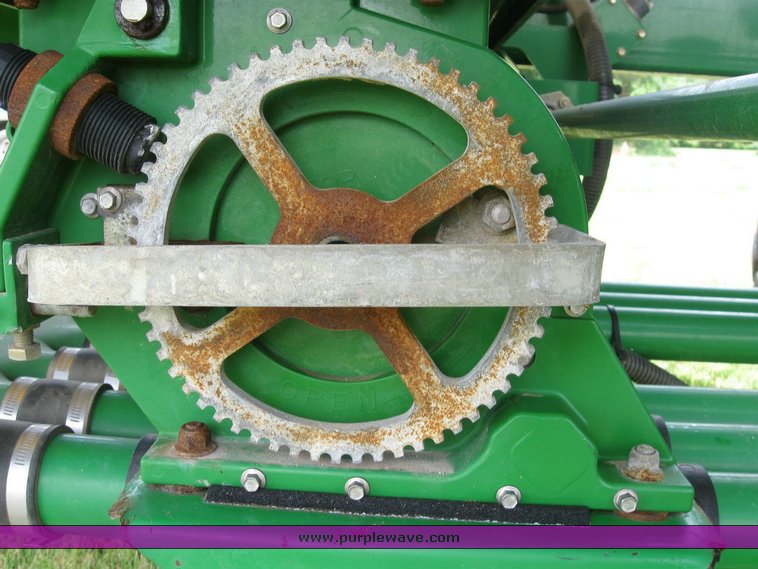 image for item 6847 2008 John Deere 1890 air seeder with 2009 John Deere 1910 commodity cart