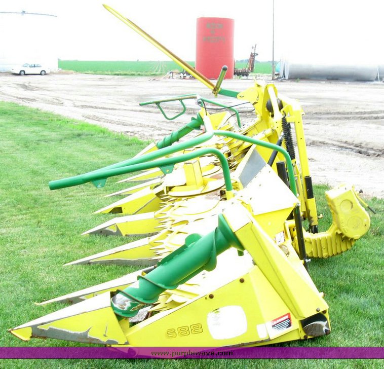 image for item 6848 2008 John Deere 688 Kemper style forage head