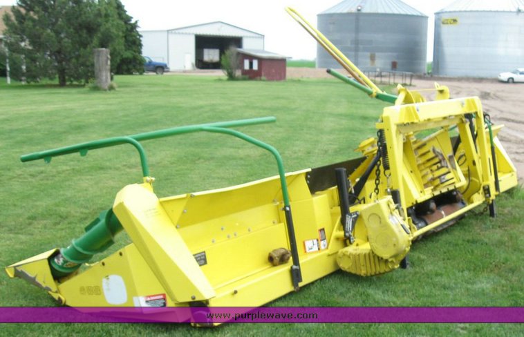 image for item 6848 2008 John Deere 688 Kemper style forage head