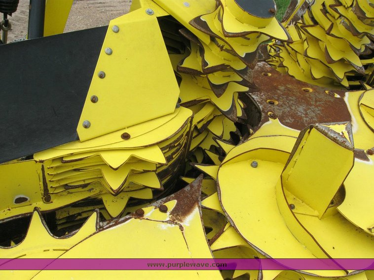 image for item 6848 2008 John Deere 688 Kemper style forage head