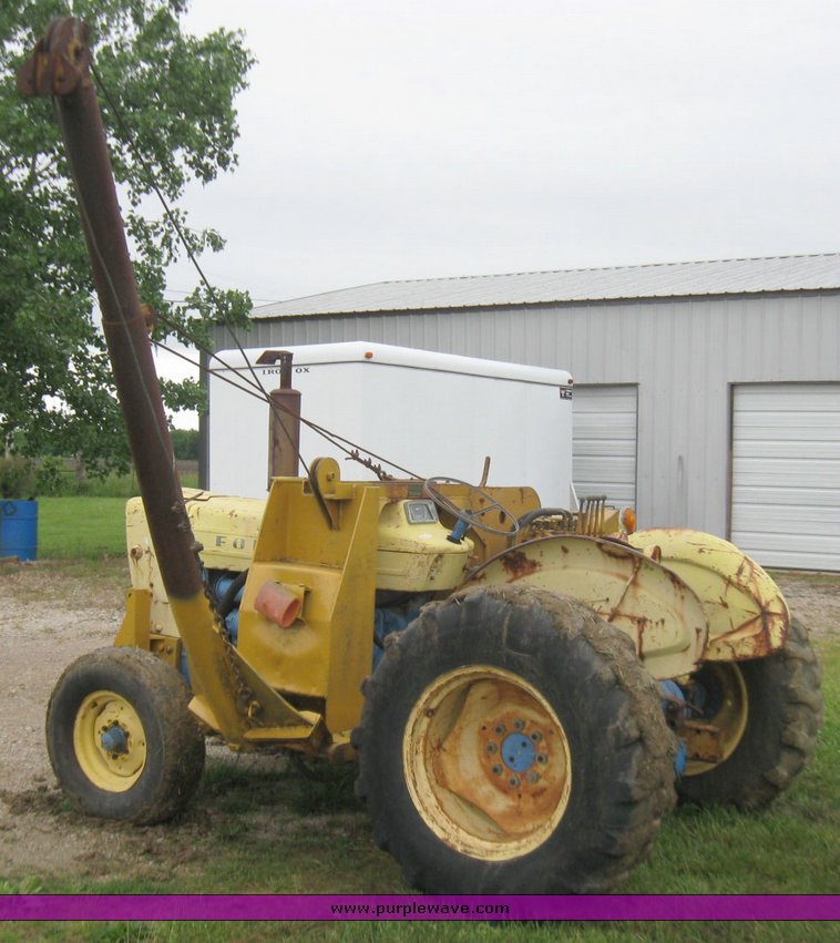 image for item 7247 Ford 4500 industrial tractor