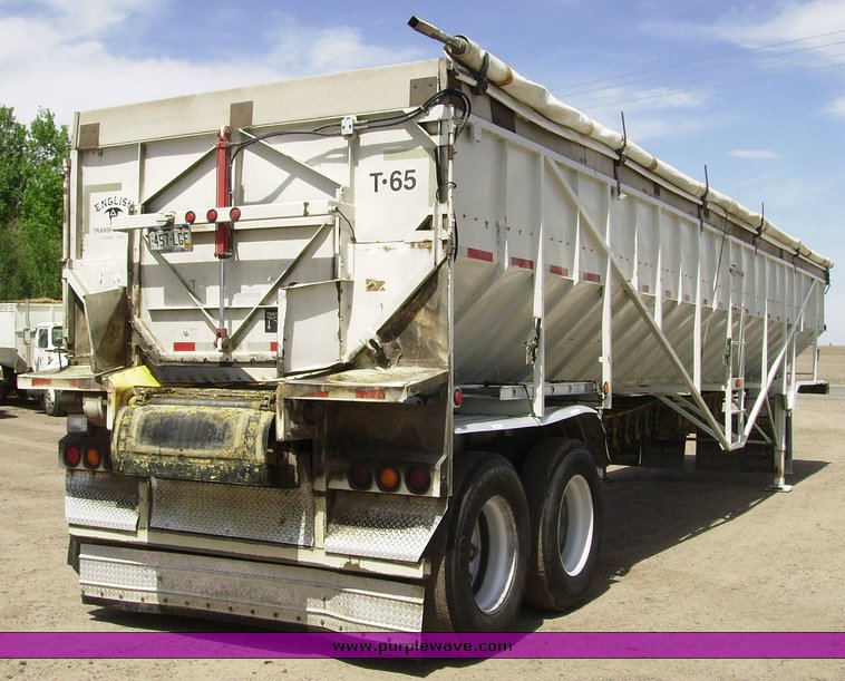 image for item 1003 2002 Trinity live bottom trailer