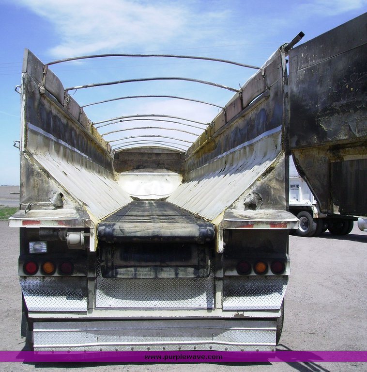 image for item 1003 2002 Trinity live bottom trailer