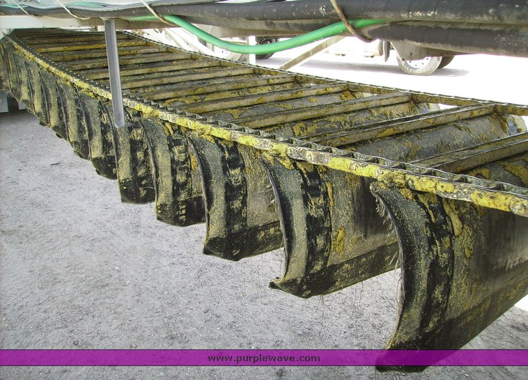 image for item 1003 2002 Trinity live bottom trailer