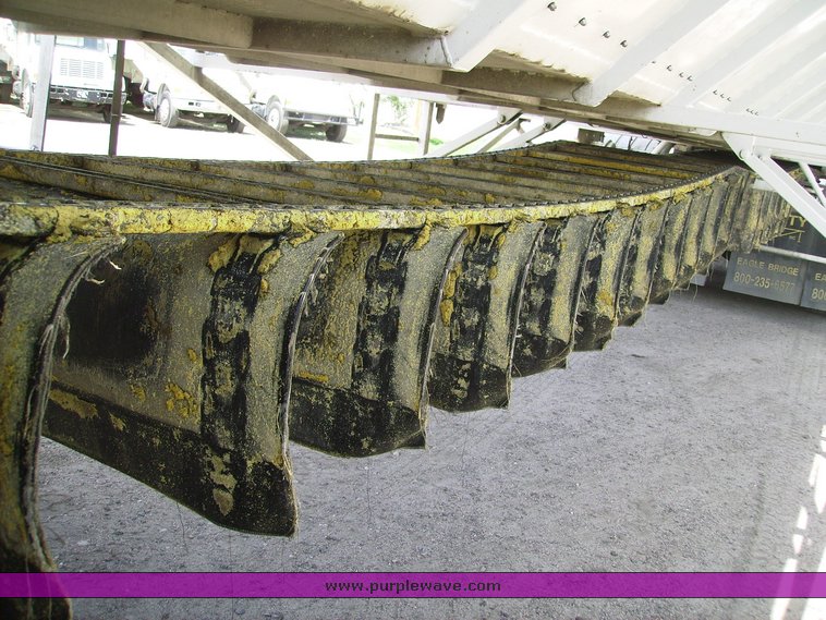 image for item 1003 2002 Trinity live bottom trailer