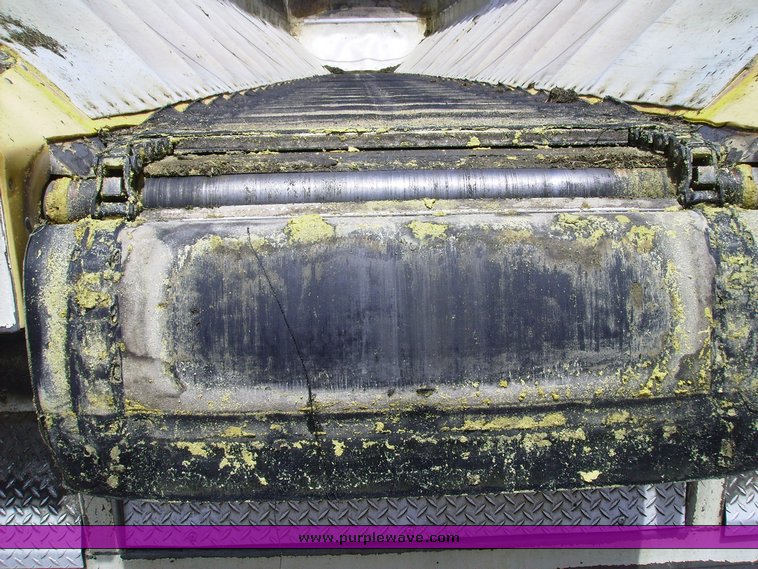 image for item 1003 2002 Trinity live bottom trailer