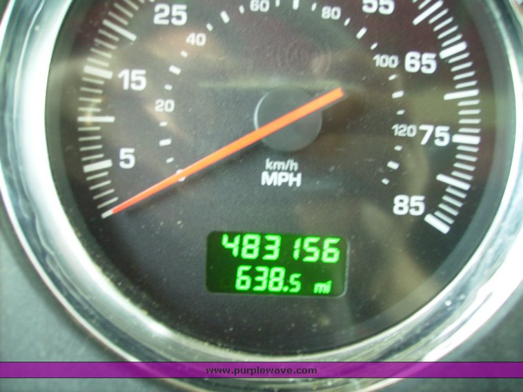 image for item 1005 2006 Kenworth W900B truck tractor