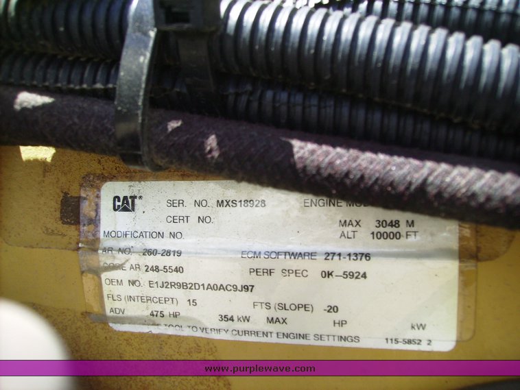 image for item 1005 2006 Kenworth W900B truck tractor