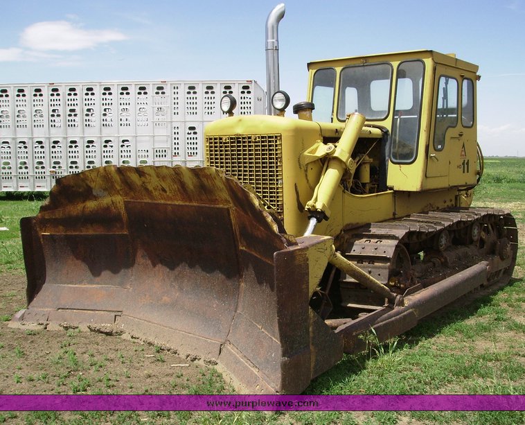 image for item 1051 Allis Chalmers HD11E dozer