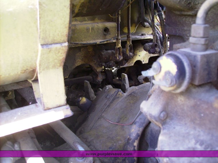 image for item 1051 Allis Chalmers HD11E dozer