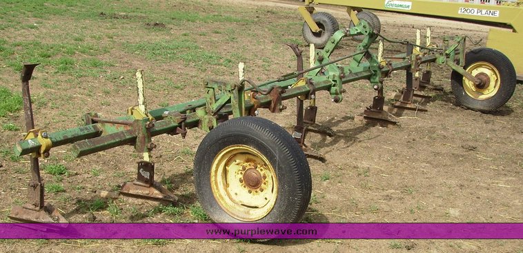 image for item 1053 Ridger