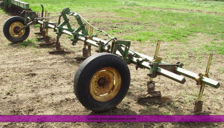 image for item 1053 Ridger