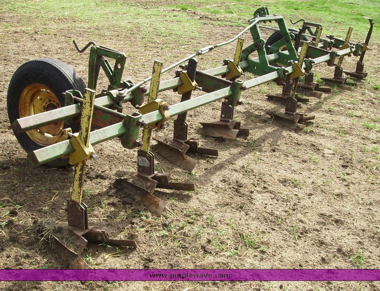 image for item 1053 Ridger