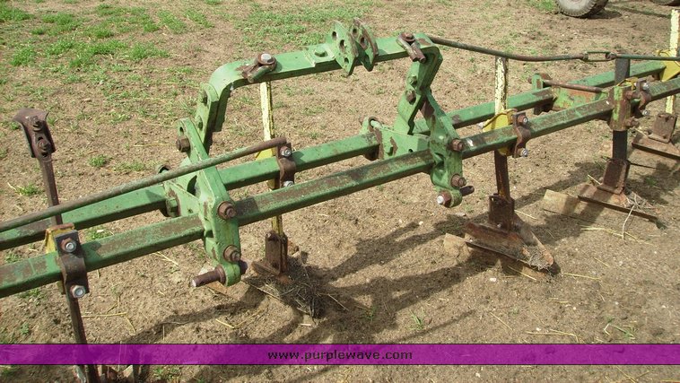 image for item 1053 Ridger