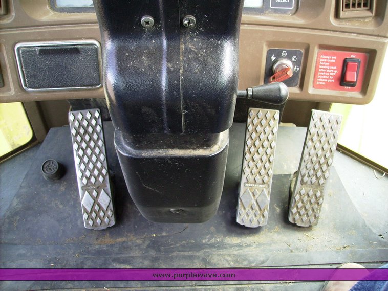 image for item 7070 1999 John Deere 544H wheel loader